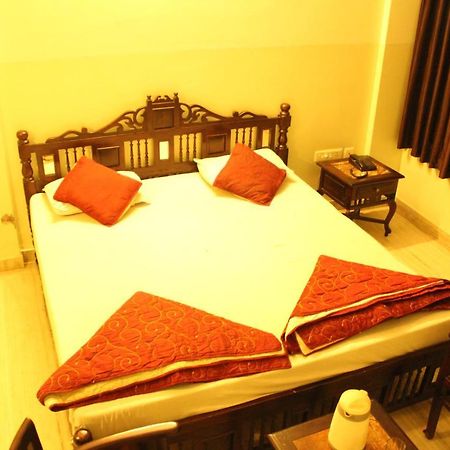 جايبور Hotel The Chit Chat Palace المظهر الخارجي الصورة