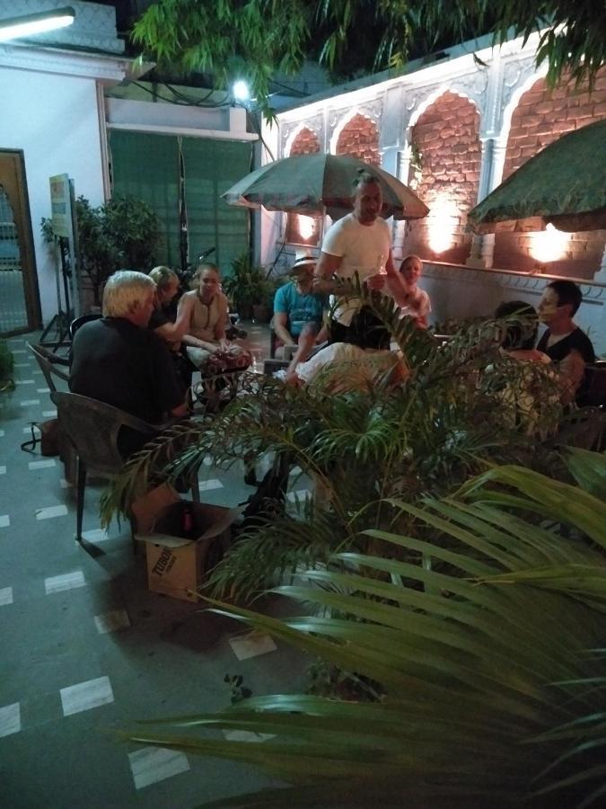 جايبور Hotel The Chit Chat Palace المظهر الخارجي الصورة