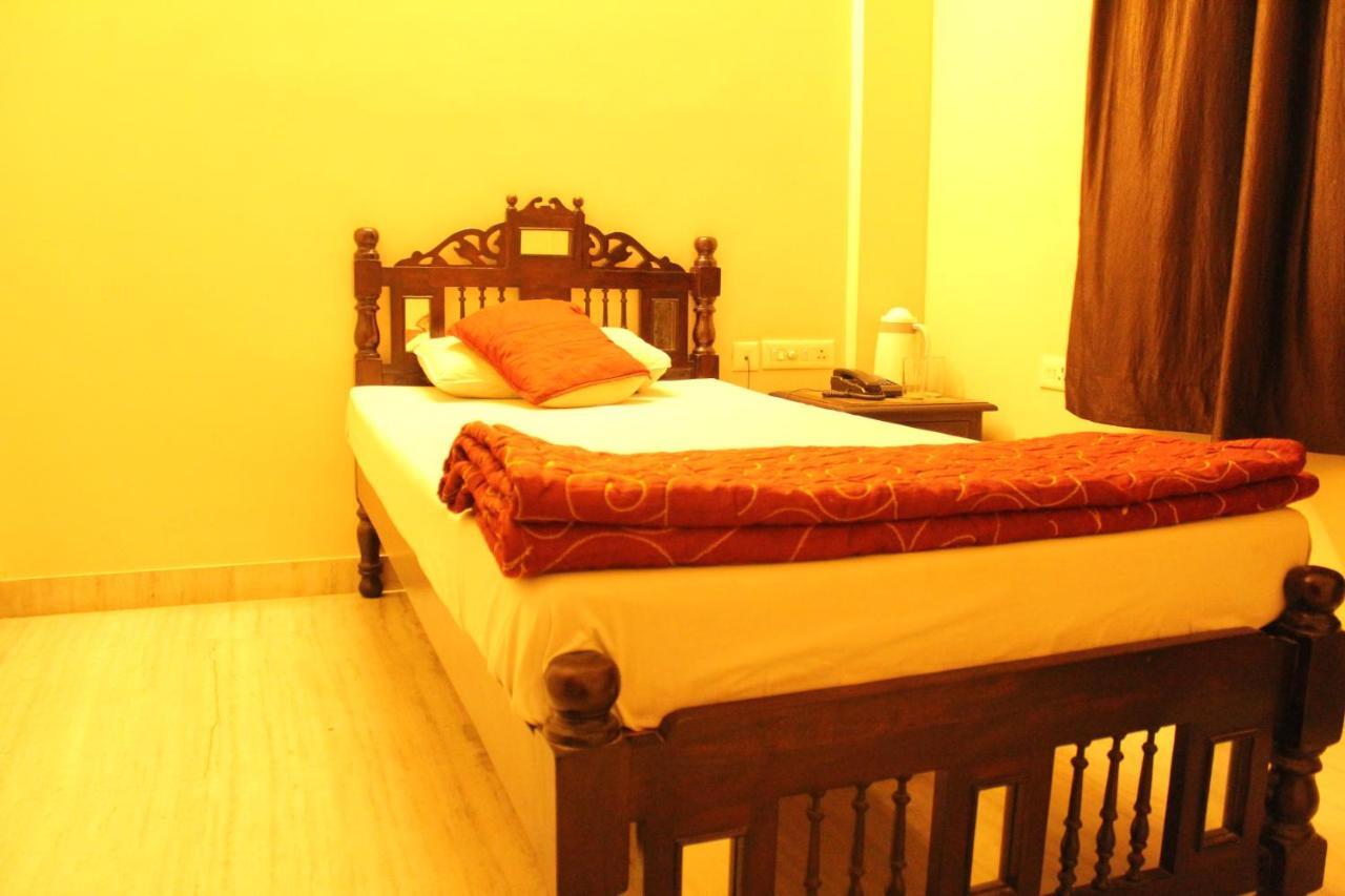 جايبور Hotel The Chit Chat Palace المظهر الخارجي الصورة