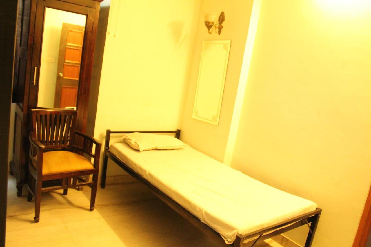 جايبور Hotel The Chit Chat Palace المظهر الخارجي الصورة