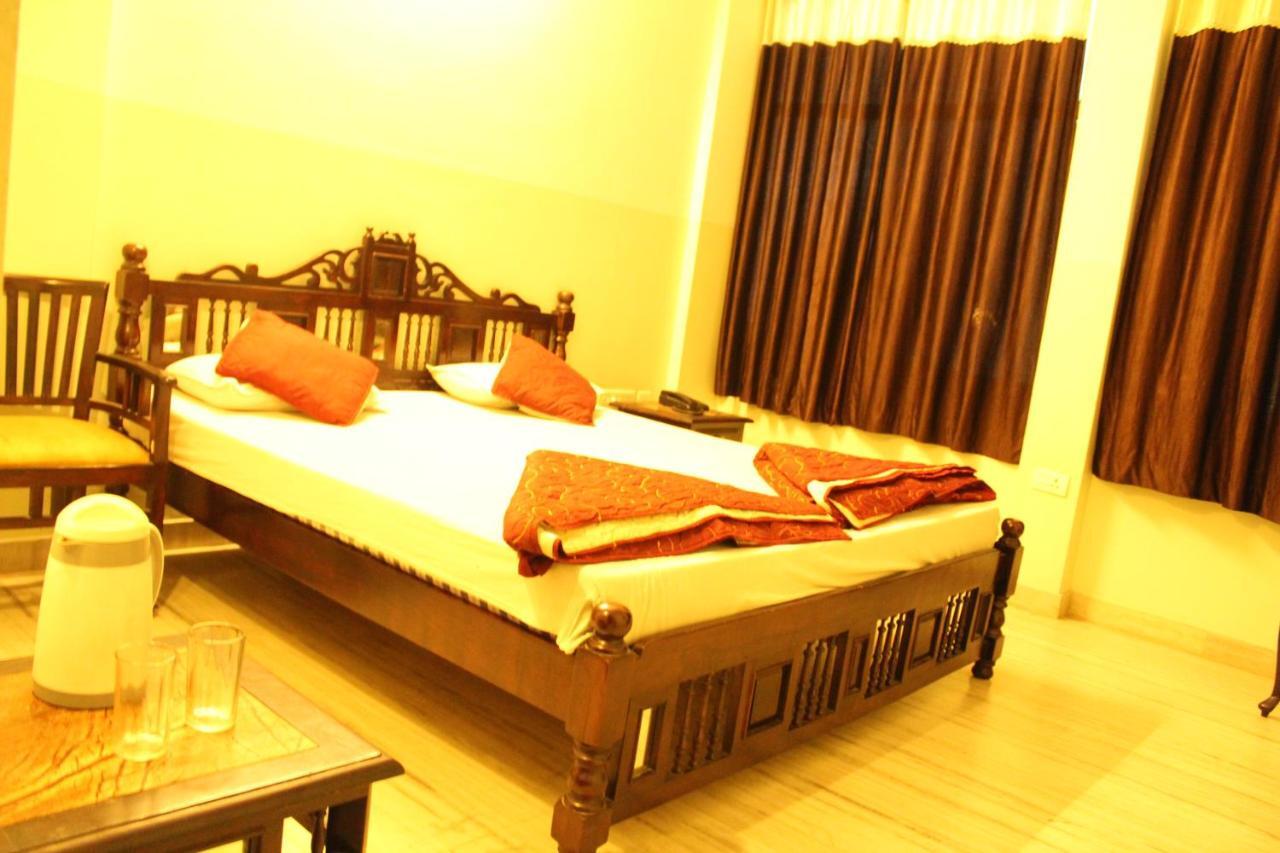 جايبور Hotel The Chit Chat Palace المظهر الخارجي الصورة